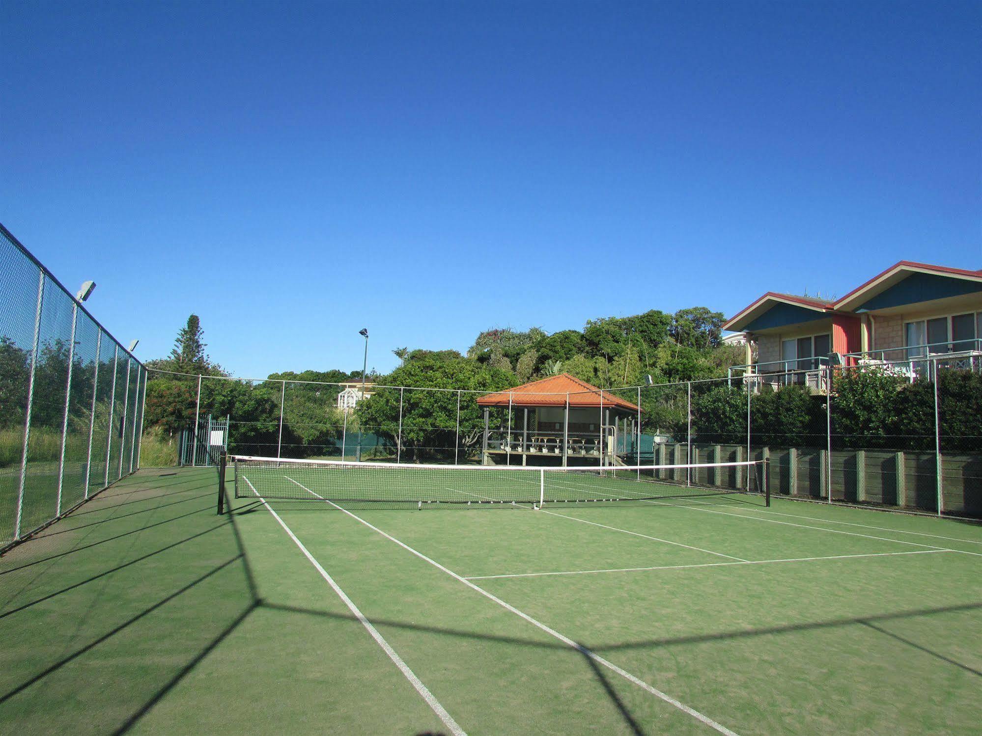 Aqualuna Beach Resort Sapphire Beach Exterior photo